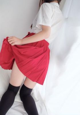 一天电影安妮海瑟薇免费